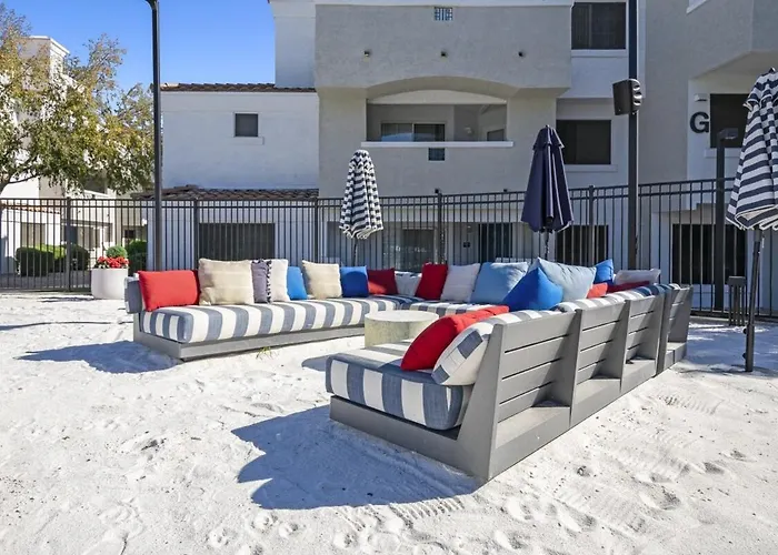 Stylish 1br With Free Parking And Pool