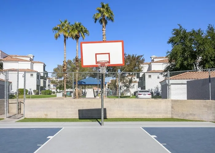 Stylish 1br With Free Parking And Pool
