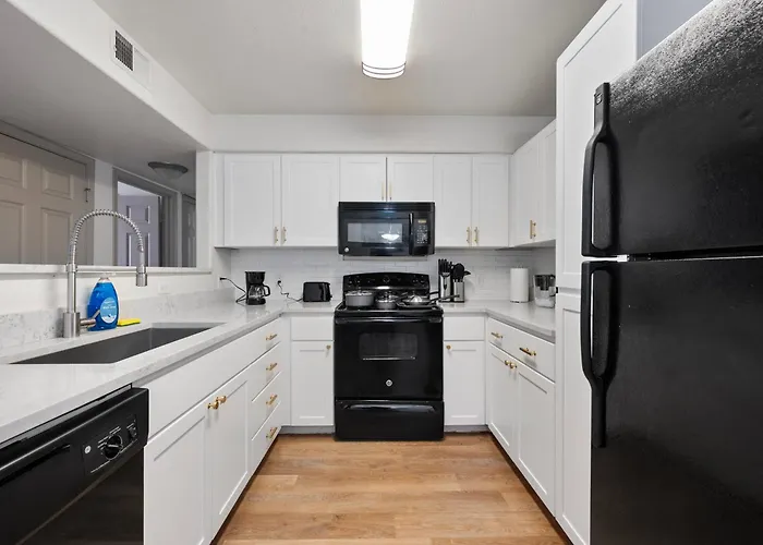 Apartamento Stylish 1br With Free Parking And Pool *